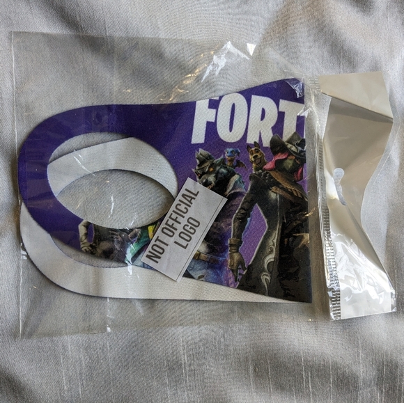 Fortnite Face-Mask. Purple -multicolor - Picture 3 of 6